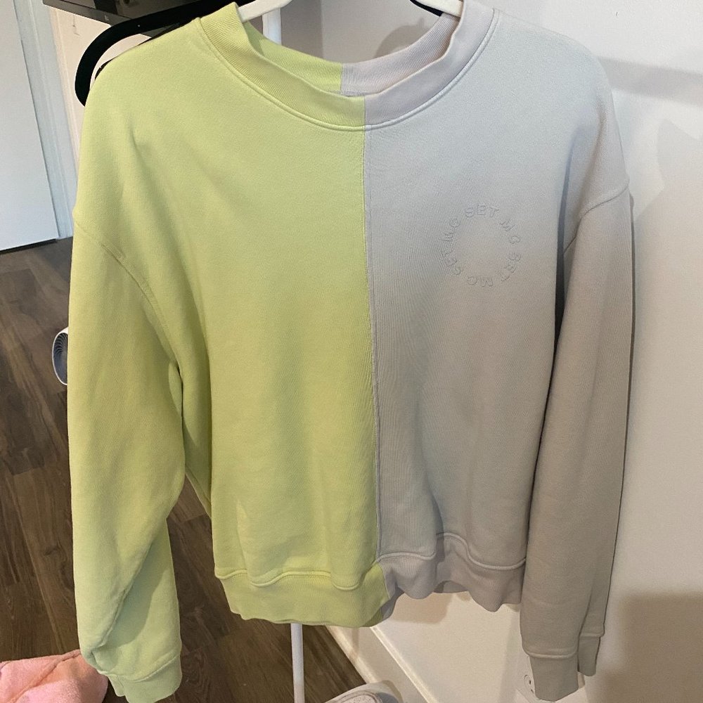 LIMITED EDITION SET ACTIVE X MADELYN CLINE JUMPER